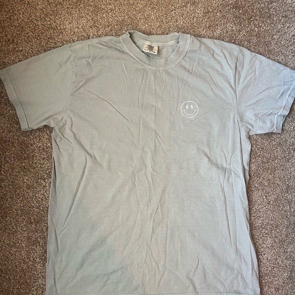 Comfort colors smiley face tee